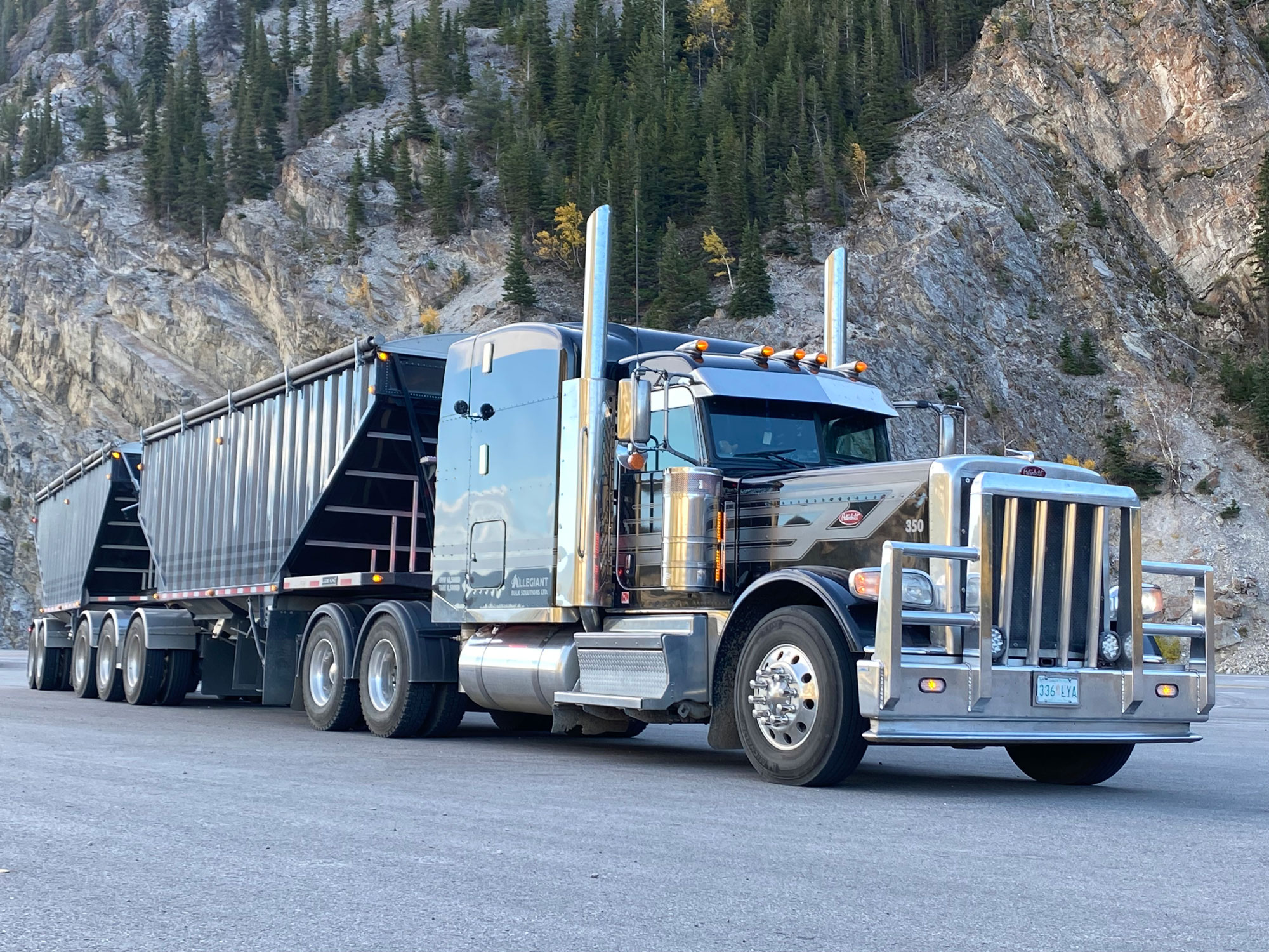 Pneumatic Tank Trailer